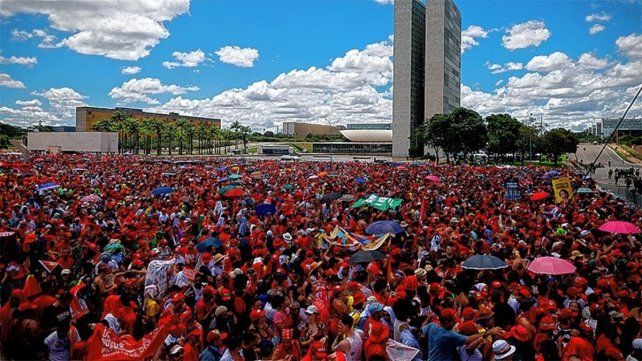 Asumió Lula da Silva en Brasil: Democracia para siempre