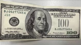 Un billete de 100 dólares con un error de impresión se vende al triple de su valor