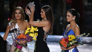 Una filipina es Miss Universo luego de elegir a una colombiana por error