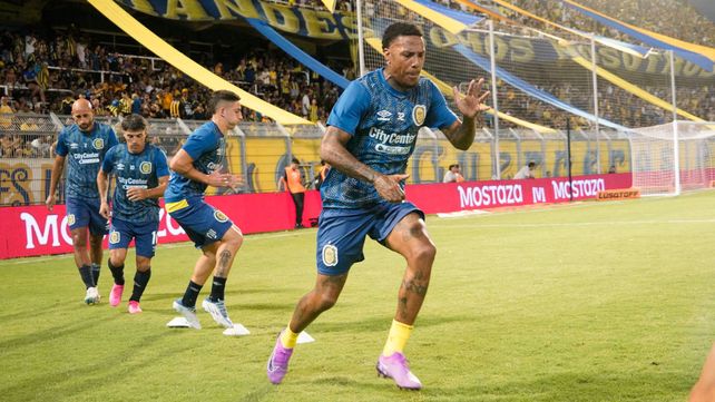 Abel Hernández llegó a Arroyito con muchos pergaminos, pero las cosas no le salieron bien.