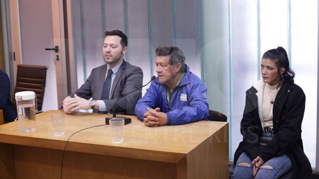 Usura: Adrián Meynier