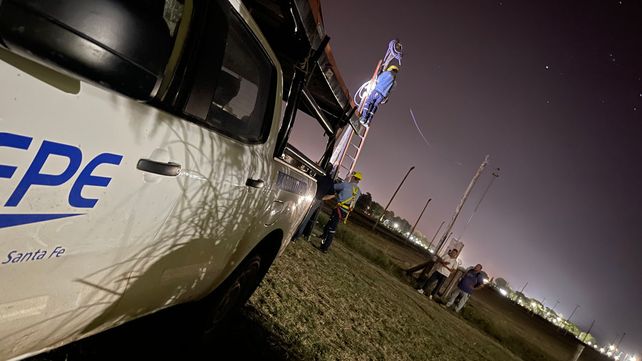 Club de Santo Tomé colgado de la luz