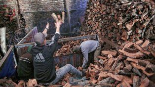 La calefacción a leña cobró protagonismo con el descenso de temperatura