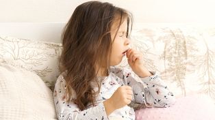 Las tasas de vacunación infantil disminuyeron en los últimos años y resurgen enfermedades que ya habían sido controladas como tos convulsa o sarampión