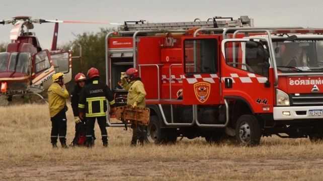 Siete muertos al caer un helicóptero en San Juan: el piloto trabajaba en emergencias en Rosario