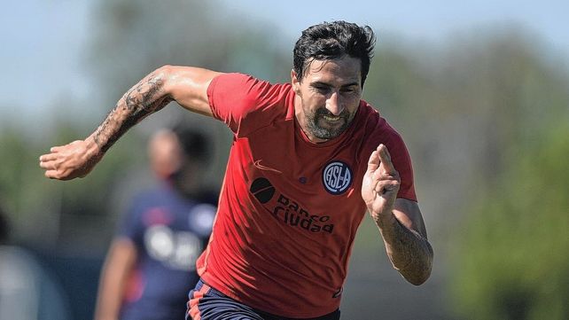 Donatti sufrió un desgarro y será baja en San Lorenzo