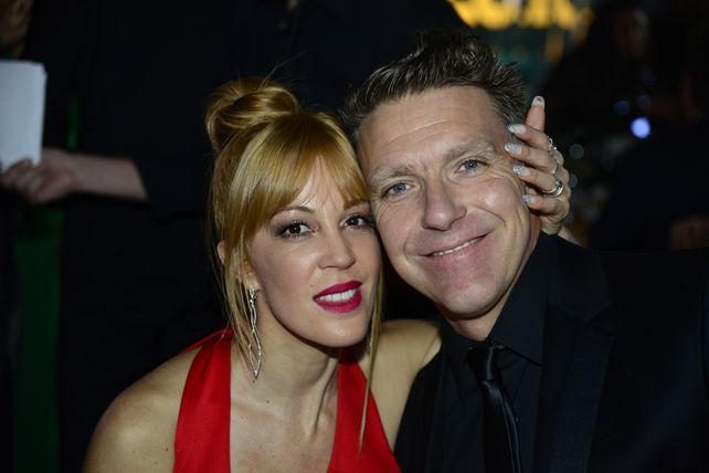 Miriam Lanzoni partió a Colombia en medio de su crisis con Fantino