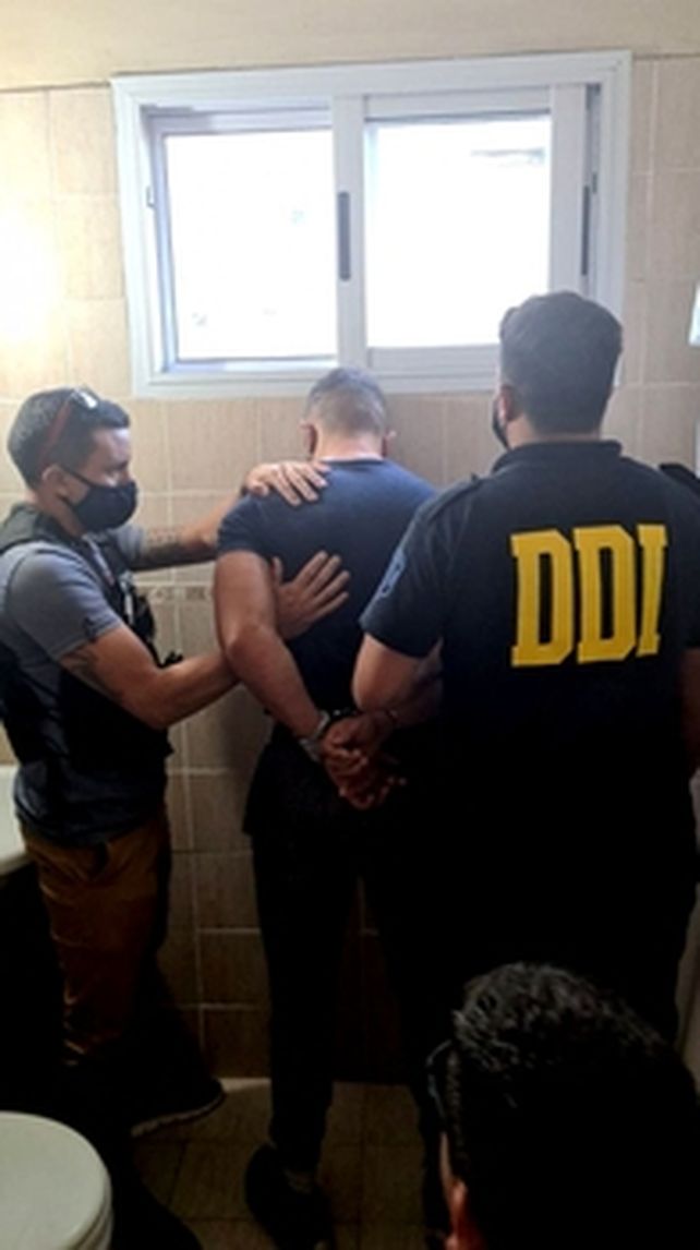 Apresaron a un presunto femicida mientras que otro sigue prófugo