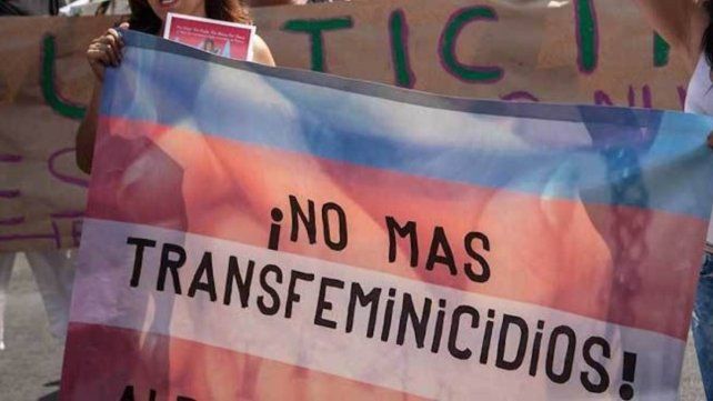 Intento de transfemicidio en San José: murió el hombre que prendió fuego a su pareja