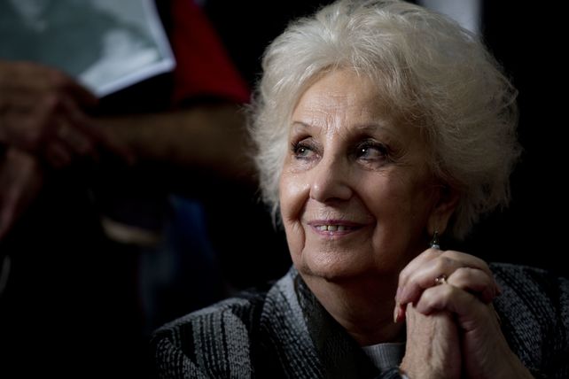 Abuela. Estela de Carlotto.