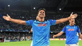 Debut ideal para Giovanni Simeone con gol en la goleada del Napoli.
