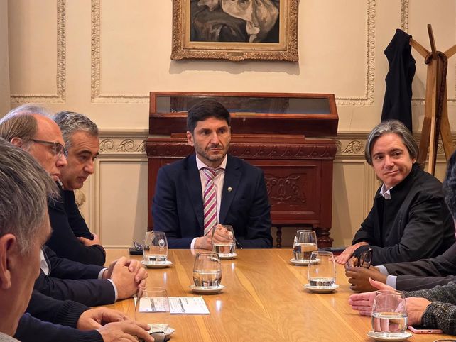 CAF aporta financiamiento para obras clave en la provincia de Santa Fe y la ciudad de Rosario.
