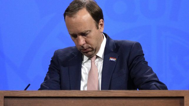 El ahora ex ministro de Salud del Reino Unido, Matt Hancock.