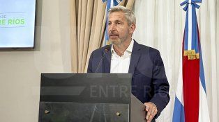 El gobernador Rogelio Frigerio descartó la idea de emitir cuasimoneda, como lo aprobó La Rioja. Dijo que acompañará a Nación en la pelea contra la inflación.