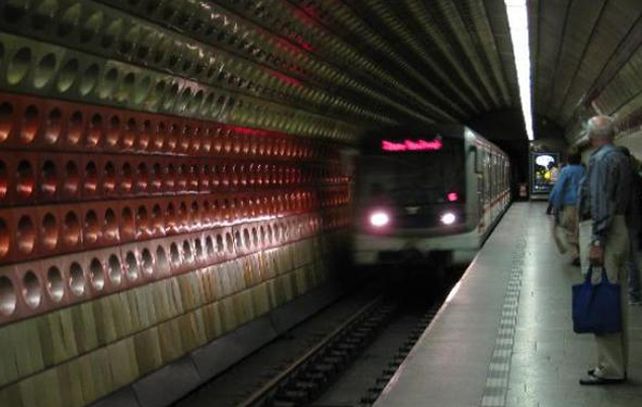 El subte de Praga tendrá un vagón exclusivo para tener sexo