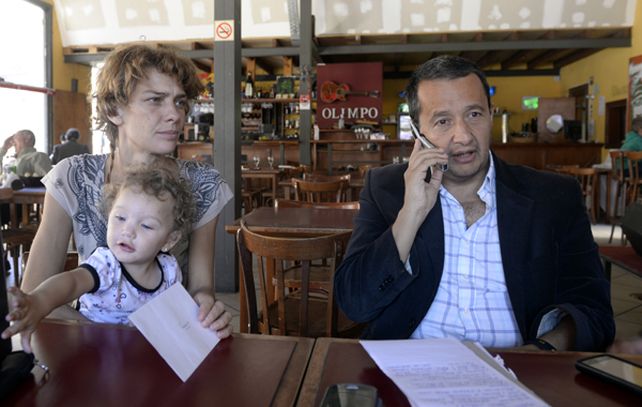 Carlos del Frade recibió innumerables expresiones de solidaridad y afecto desde que tuvo su problema de salud. (foto archivo: Silvina Salinas)