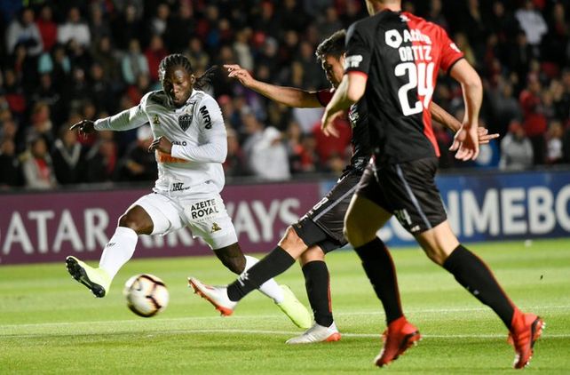 Colón tuvo carácter, se lo dio vuelta al Mineiro e irá con ventaja a la revancha