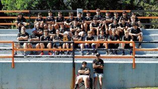 La M14 de Universitario se despidió del rugby infantil con una gira por la Patagonia.