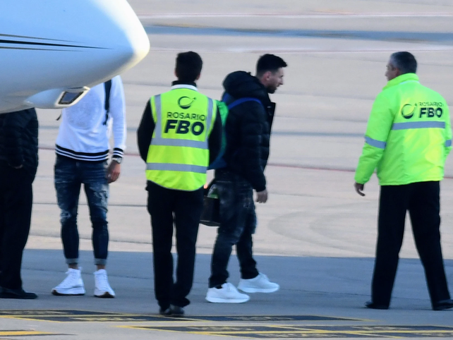 Messi llegó a Barcelona para pasar el último tramo de sus vacaciones