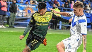 Torneo Clausura: Vélez empató y resignó su condición de líder del Grupo A