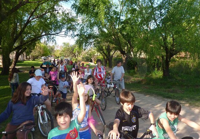 Vecinos de la costa marcharán por una bicisenda sobre la ruta 1