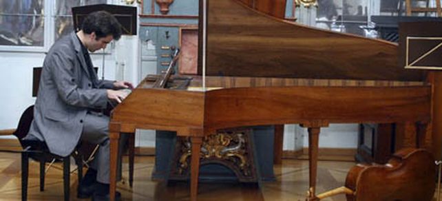 Interpretan obras in&eacute;ditas que Mozart compuso cuando era ni&ntilde;o