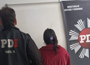 Barrio Las Flores: detienen a una mujer que junto a su pareja realizaba extorsiones