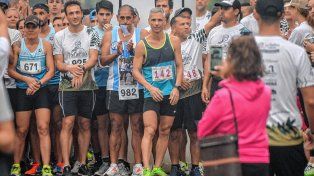 Se corrió la maratón solidaria La Delfina.