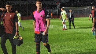 Facundo Castro rescindió contrato con Colón y es refuerzo de Nueva Chicago.