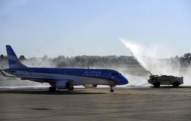 Todos los vuelos de Austral y Aerolíneas Argentinas mañana operarán con normalidad en sus horarios habituales