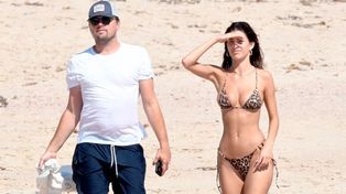Juntos. Leonardo DiCaprio y Camila Morrone disfrutan de sua vacaciones.&nbsp;