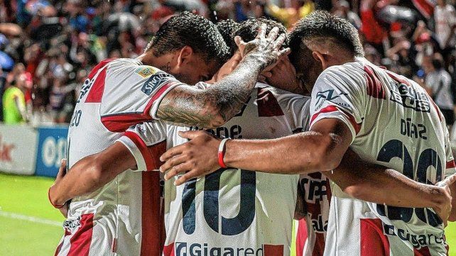 Unión no quiere sorpresas ante Colegiales en su debut en Copa Argentina