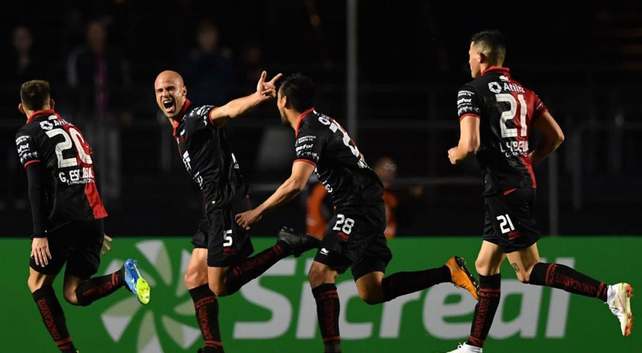 Colón, lejos de retener a los jugadores que pidió Domínguez