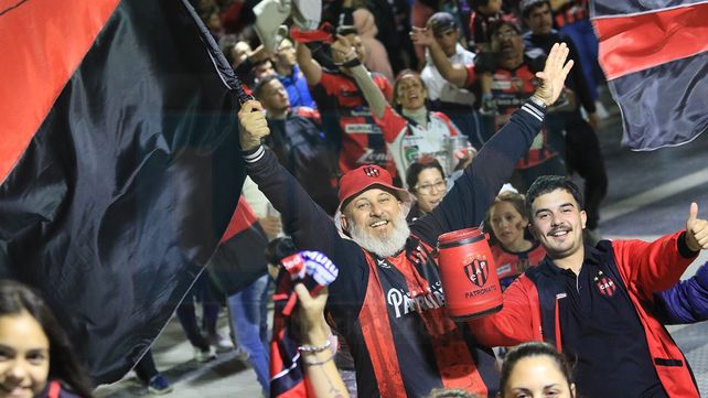 Paraná se tiñó de rojo y negro: Patronato campén de la Copa Argentina&nbsp;
