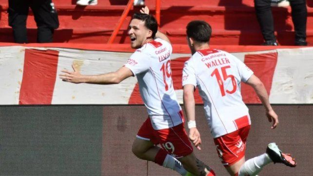 Huracán sufrió hasta el final, venció a Aldosivi y se subió a la cima de la Zona B