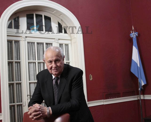 La intensa carrera política del Tigre Cavallero en imágenes