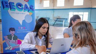 El Gobierno otorgó más de 20.000 becas secundarias en lo que va del año.