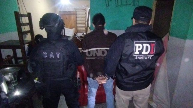 El hombre fue detenido tras un allanamiento en barrio Centenario El hombre fue detenido tras un allanamiento en barrio Centenario
