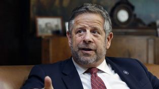 La campaña por el aborto legal apuesta a los expositores y senadores