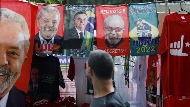 El Frente de Todos se expresa a favor de Lula, mientras que en Juntos por el Cambio apoyan a Bolsonaro