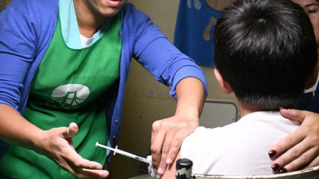 Se desarrolla la vacunación en las escuelas de la ciudad de Santa Fe