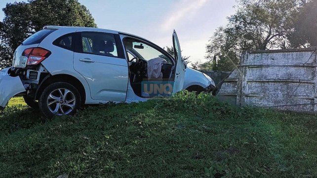 Despistó con el auto y destruyó un tanque australiano