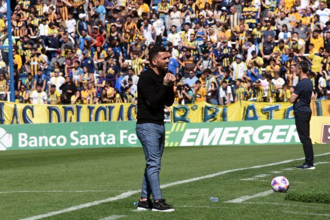 &nbsp;Tevez parece no comprender la irregularidad que muestra Central entre fecha y fecha.
