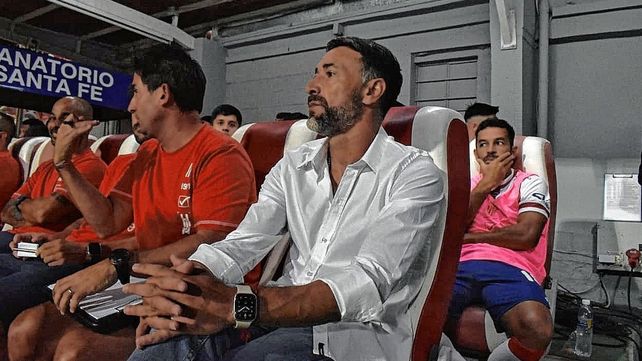 ¿Qué dijo el ayudante del DT de Unión en conferencia de prensa?