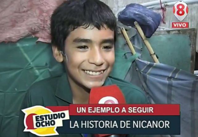 Un chico de 12 años fundó una escuela en el fondo de su casa