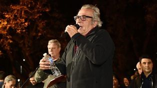 El presidente del PJ de Santa Fe, Ricardo Olivera, convocó a los cuatro precandidatos del gobernador del peronismo para mostrar una postal de unidad.&nbsp;