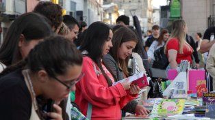 La calle de los libros: feria de editoriales entrerrianas este sábado en Paraná