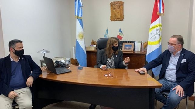 Qüesta recibió al ministro de Seguridad y a autoridades de la Policía