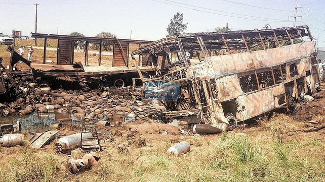 Tragedia: Fueron 15 las víctimas del accidente. El colectivo viajaba con destino a las Cataratas del Iguazú.