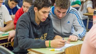 Camino a la universidad: 7 de cada 10 estudiantes secundarios sueñan con seguir una carrera